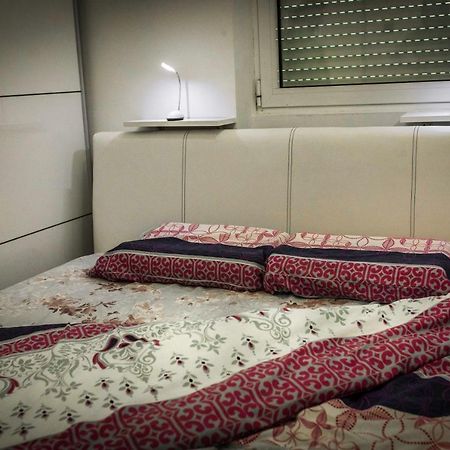 Apartman Simic - Stan Na Dan Bogatić エクステリア 写真