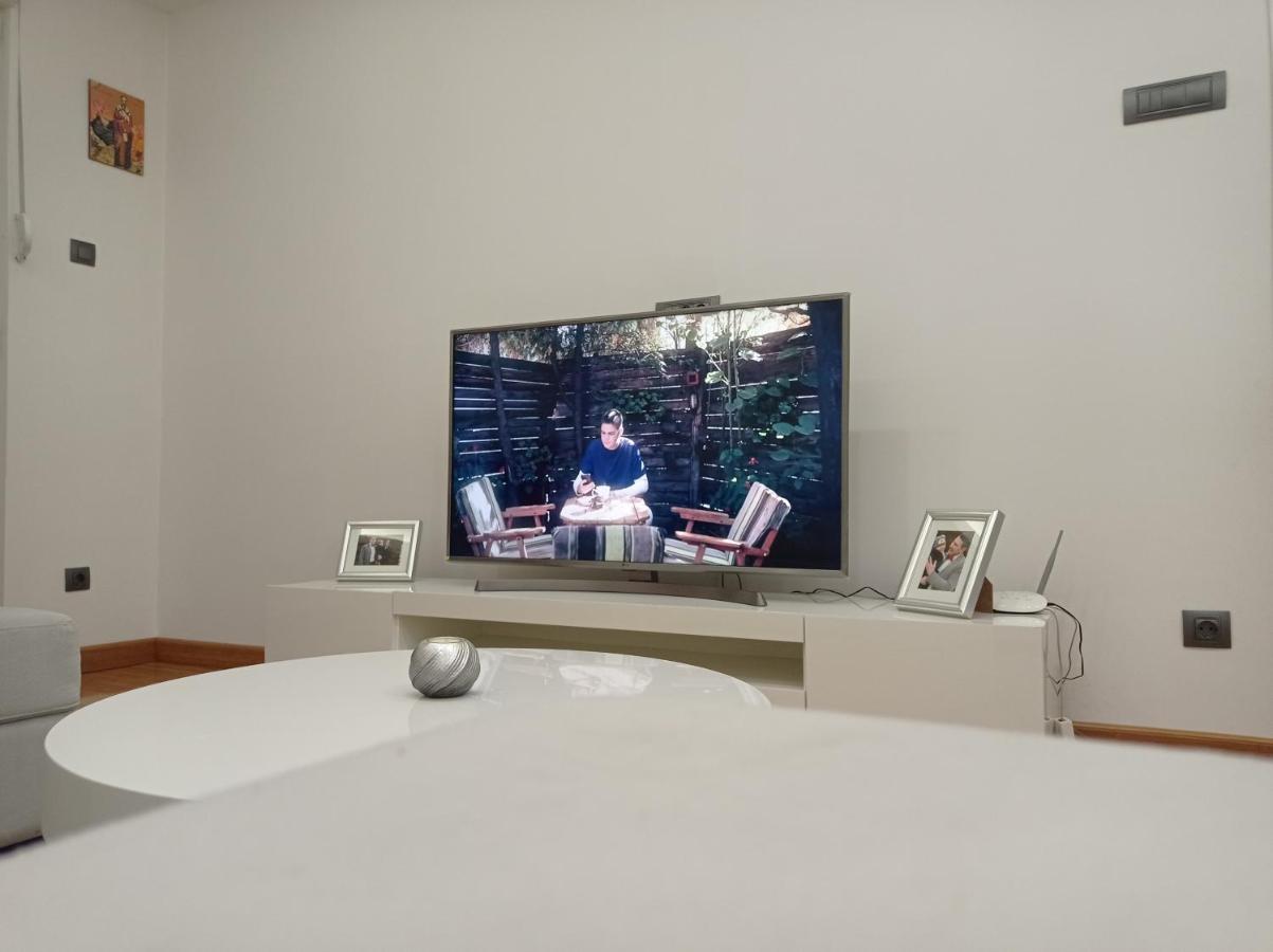 Apartman Simic - Stan Na Dan Bogatić エクステリア 写真