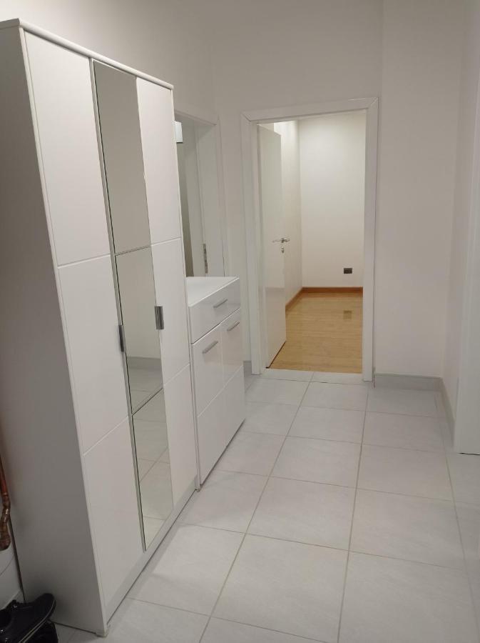 Apartman Simic - Stan Na Dan Bogatić エクステリア 写真